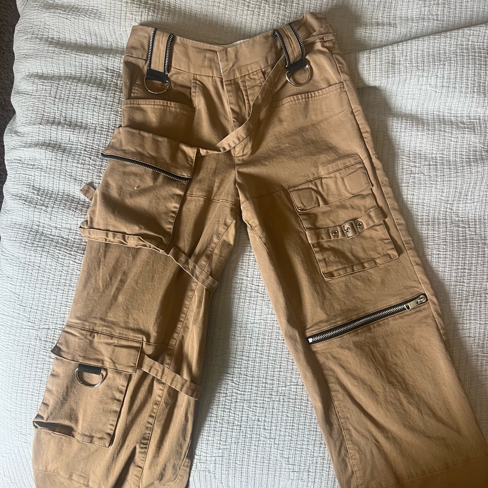 I.AM.GIA Harper Military Cargo High Waisted Tan
Pants Size XS - Picture 10 of 10